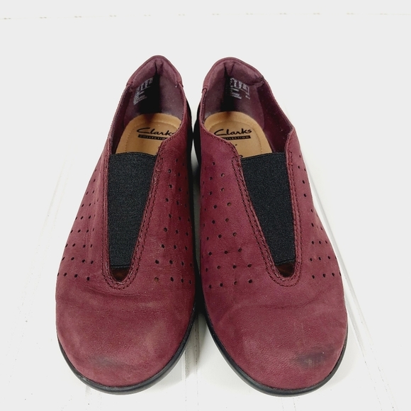 Clarks Collection Women Burgundy Suede Nubuck Slip On Suede Loafers B89 - Picture 2 of 11